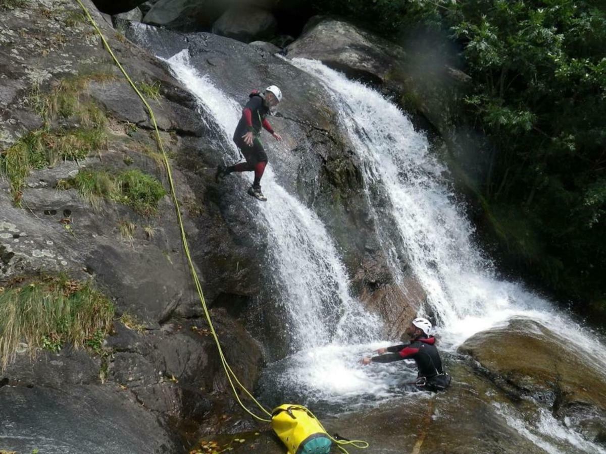 Bilocale a due passi dal Gran Paradiso Locana Bagian luar foto