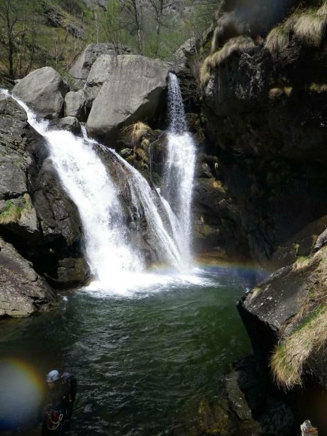 Bilocale a due passi dal Gran Paradiso Locana Bagian luar foto