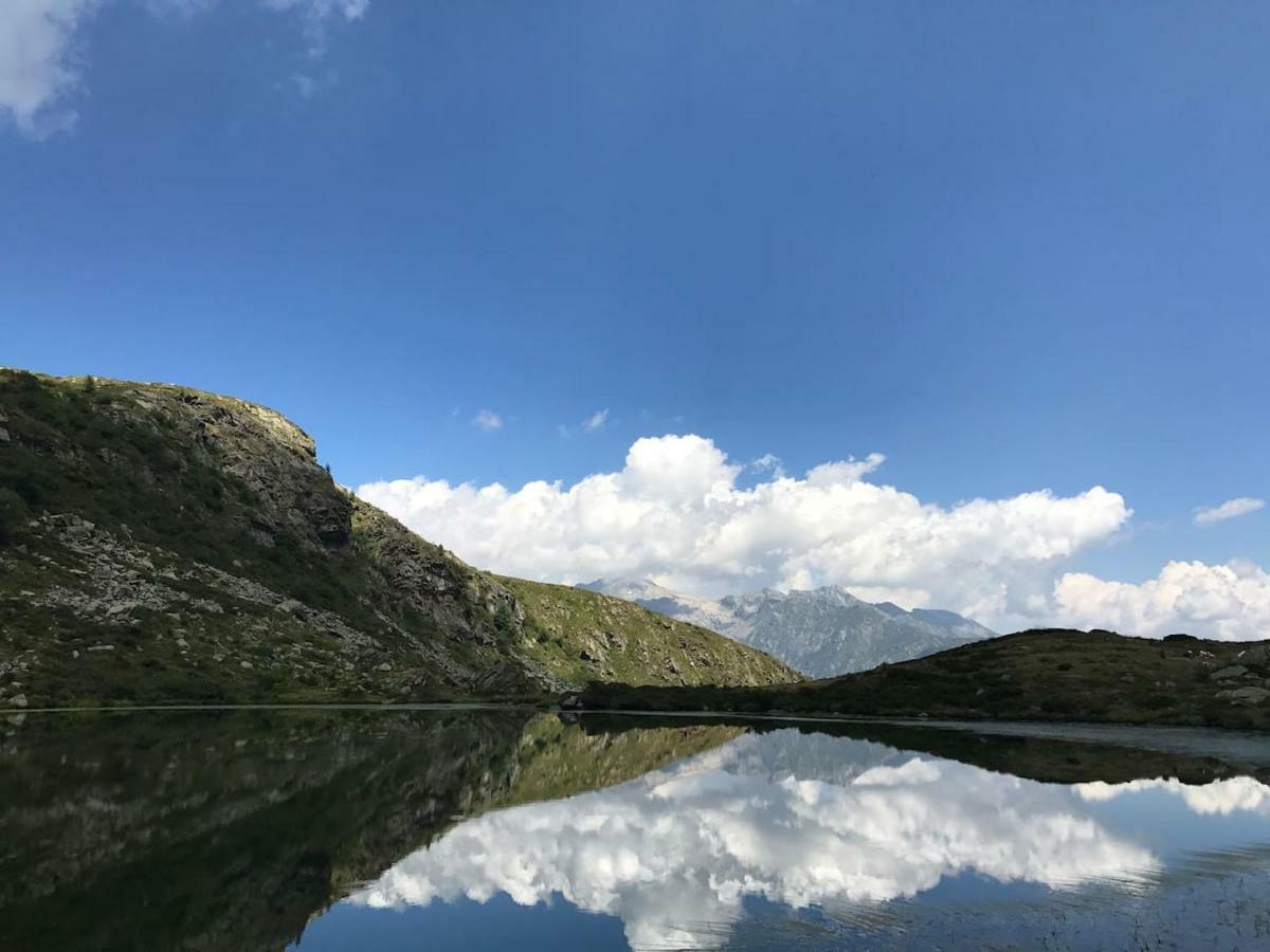 Bilocale a due passi dal Gran Paradiso Locana Bagian luar foto